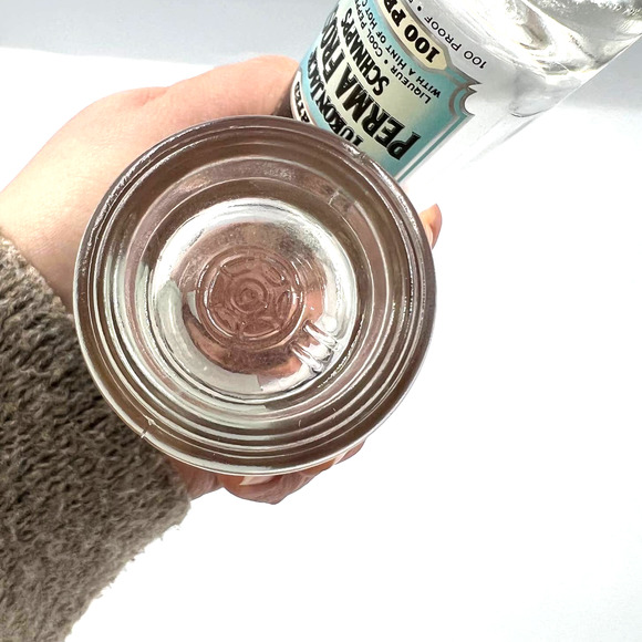 Vintage Yukon Jack Perma Frost Schnapps 100 Proof EMPTY Shot Glasses 2 Set - Picture 4 of 10